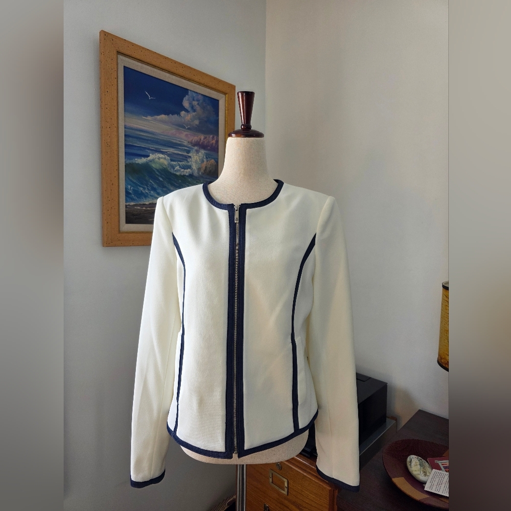 Tommy Hilfiger Elegant White and Navy Blue Women's Jacket